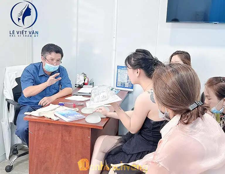 Hình ảnh Bác sĩ CKI Lê Viết Văn: Chuyên khoa Phẫu thuật Tạo hình Thẩm Mỹ