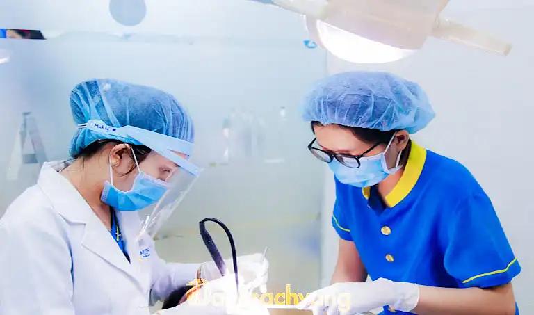 Hình ảnh Nha khoa Dr Vương: 90 Châu Văn Liêm, Quận 5
