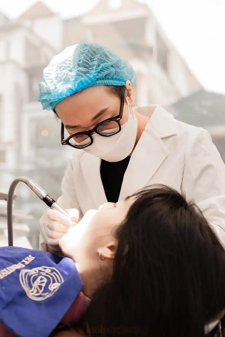 Hình ảnh nha-khoa-jet-dentist-ton-duc-thang-dong-da-ha-hoi-4