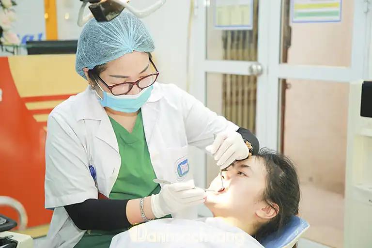 Hình ảnh nha-khoa-kim-oanh-283-doi-can-ba-dinh-2