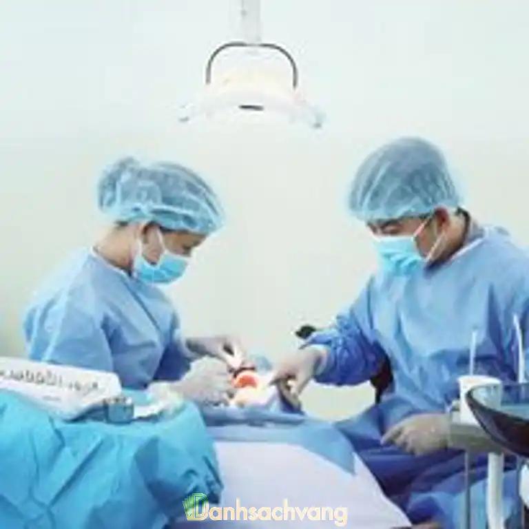 Hình ảnh nha-khoa-huong-dat-846-tran-cao-van-thanh-khe-1