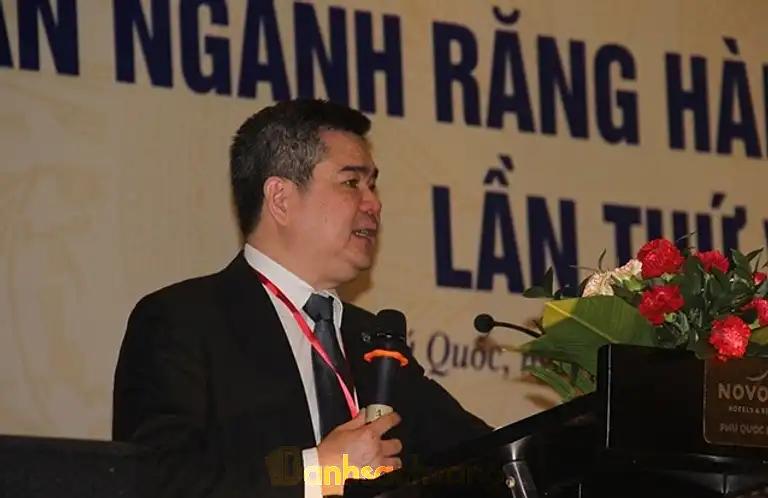 Hình ảnh le-trung-chanh-bac-si-nha-khoa-0