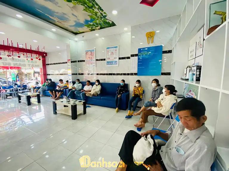 Hình ảnh Nha Khoa Nhân Đức: 450 Lê Duẩn, Long Thành, Đồng Nai