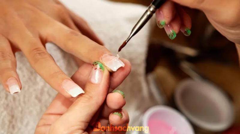 Hình ảnh tiem-nail-o-h-thach-that