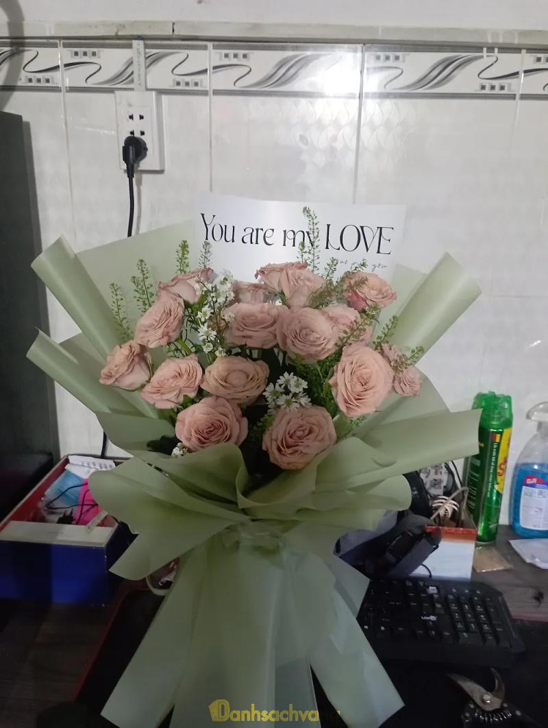 Hình ảnh Hoa tươi và giỏ quà JS Store: 310/18 Quảng Hàm, Gò Vấp