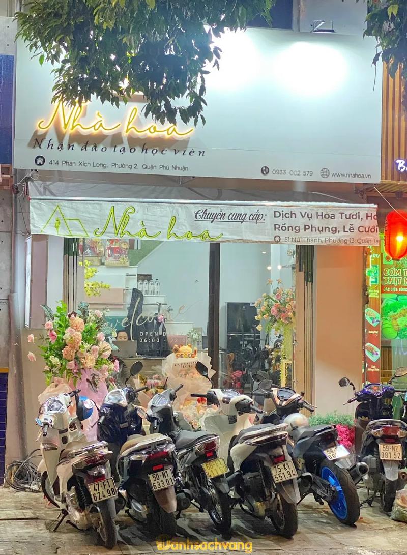 Hình ảnh Nhà Hoa: 414 Phan Xích Long, Phú Nhuận