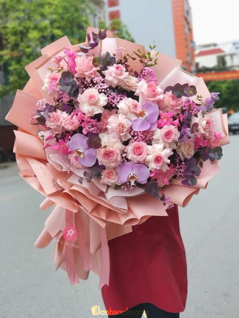 Hình ảnh Cửa hàng hoa tươi Nguyễn Quang Duẩn: 76 Hai Bà Trưng, Quận 1