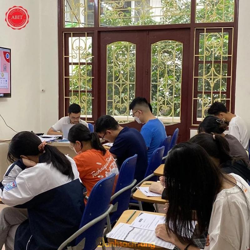 Hình ảnh IELTS ABIT: 9 Ngõ 47/4 Nguyên Hồng, Q. Đống Đa