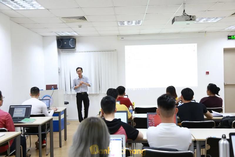 Hình ảnh BMG Business Training: 596 Nguyễn Đình Chiểu, Q. 3