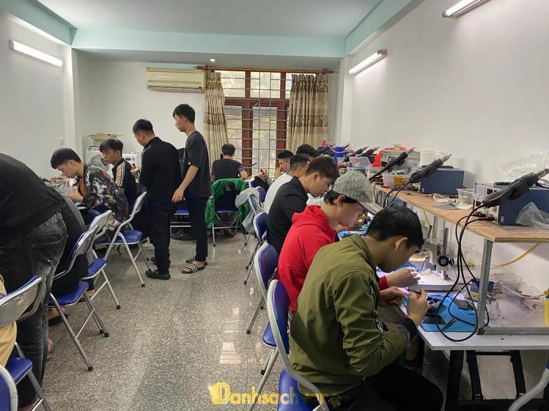 Hình ảnh Ngọc Anh Mobile: 28 Nguyễn Văn Huyên, Q. Cầu Giấy