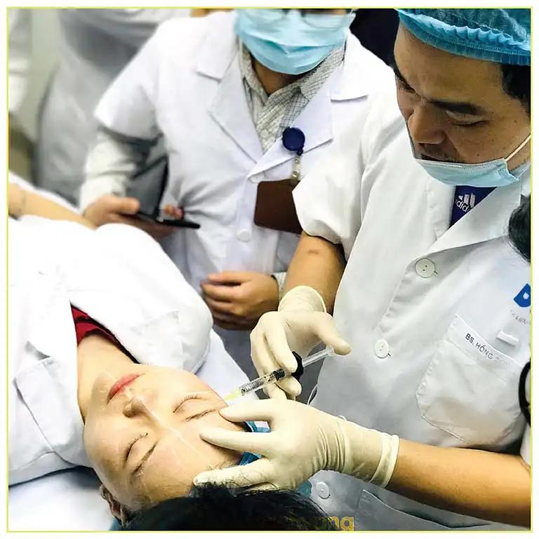 Hình ảnh Khoa Phẫu thuật Tạo hình Thẩm mỹ và PHCN - Bệnh viện Da Liễu Trung Ương