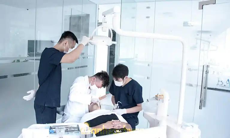 Hình ảnh nha-khoa-tham-my-bas-dental-ngo-64-co-linh-long-bien-2