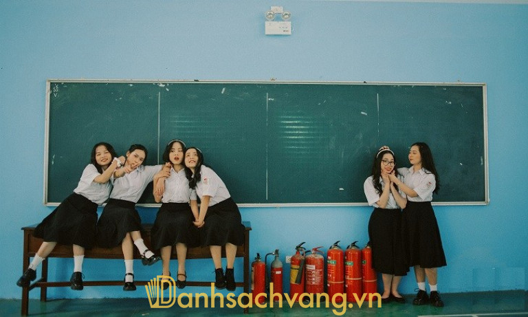 Ghi lại dấu ấn thời học sinh với chiếc bảng phấn