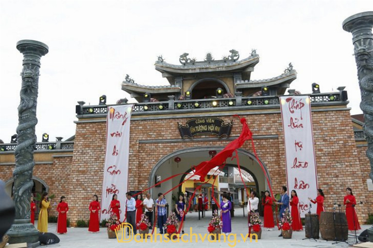 Công viên Ấn tượng Hội An nằm ngay trên đảo giữa dòng sông Hoài