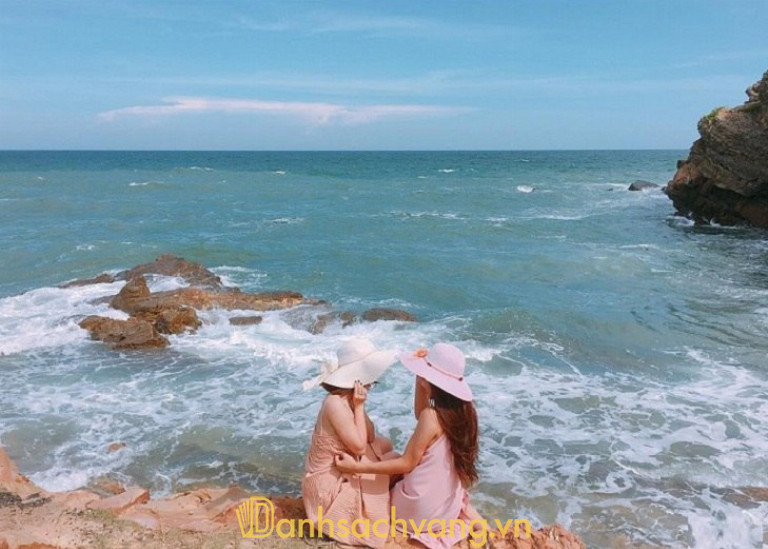 Bãi Lữ là điểm chụp ảnh đẹp hội tụ cả núi, rừng, biển