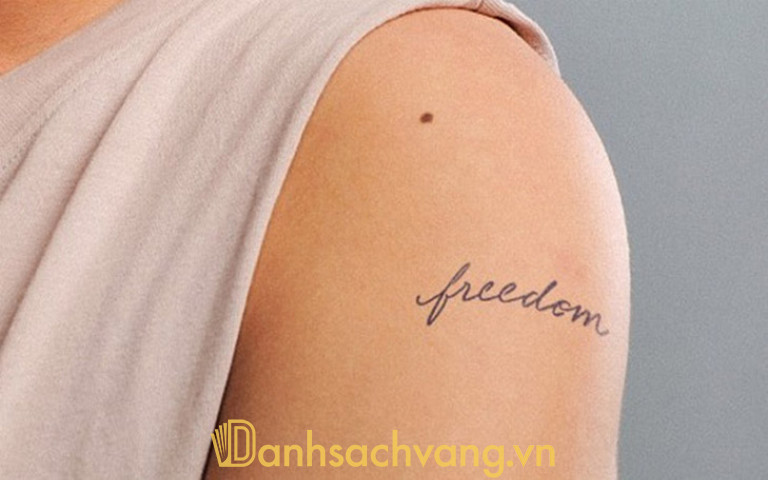 Hoặc đơn giản nó là một từ có ý nghĩa với bản thân người xăm