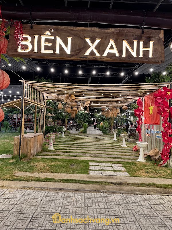 Nhà hàng hải sản Biển Xanh tại Cam Lâm