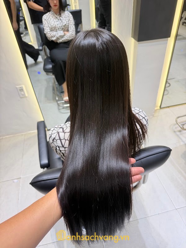 Hiếu Trần Hair Salon Hạ Long