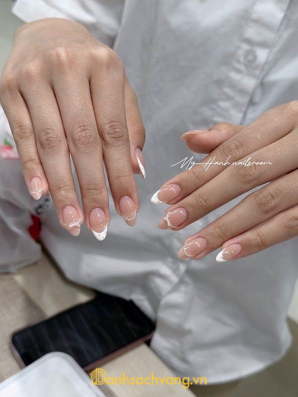 Mỹ Hạnh Nails & Eyelashes - tiệm làm nail tại Hưng Yên
