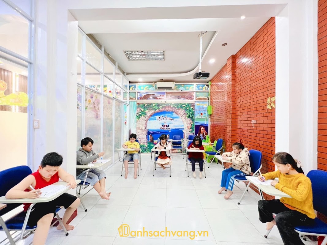 Trung tâm Ngoại ngữ Quốc tế E4E Huế