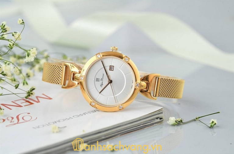 Tặng đồng hồ cho bạn gái vào ngày 14/3 vô cùng ý nghĩa