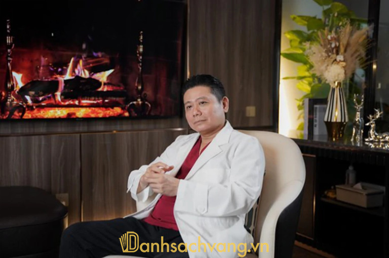Bác sĩ căng da mặt TPHCM ngô mộng hùng