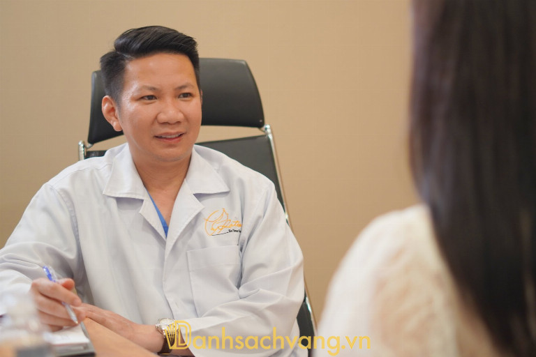 Bác sĩ căng da mặt ở TPHCM Võ Thành Trung