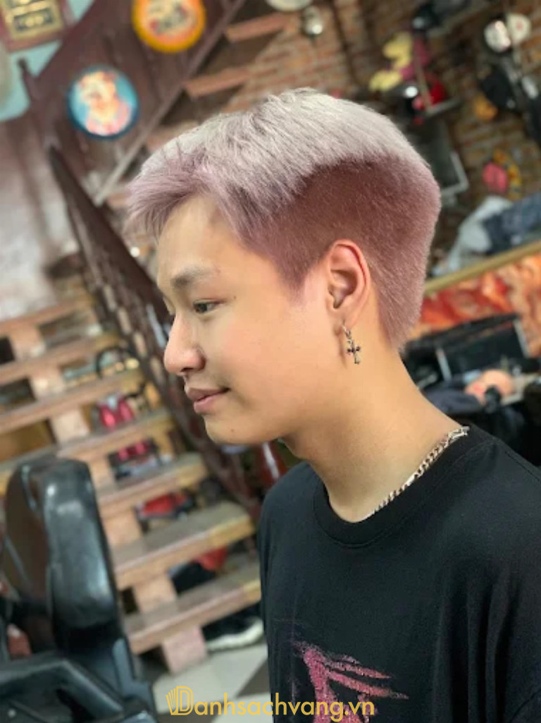 Nhì Barber Shop -tiệm cắt tóc nam ở Hưng Yên
