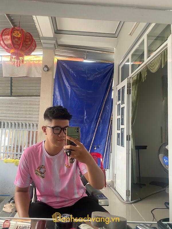 HT Barbershop - Barber Shop cắt tóc nam đẹp ở Khánh Hòa
