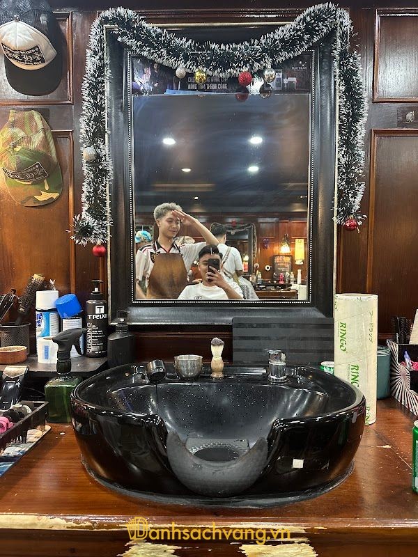 Viking Barbershop - barber shop cắt tóc nam ở Đà Nẵng
