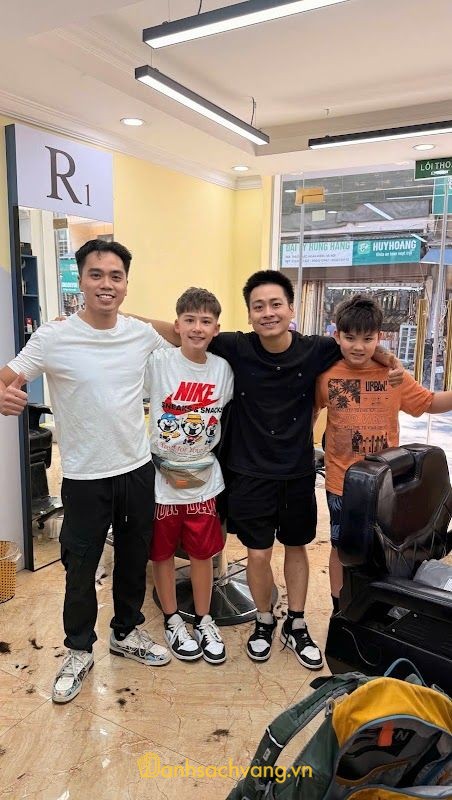 Fresco Barber - barber shop cắt tóc nam ở Hà Nội