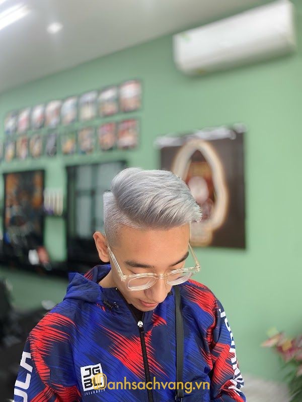 Hugo Barber Shop - 226 Nguyễn Chí Thanh, Hạ Long
