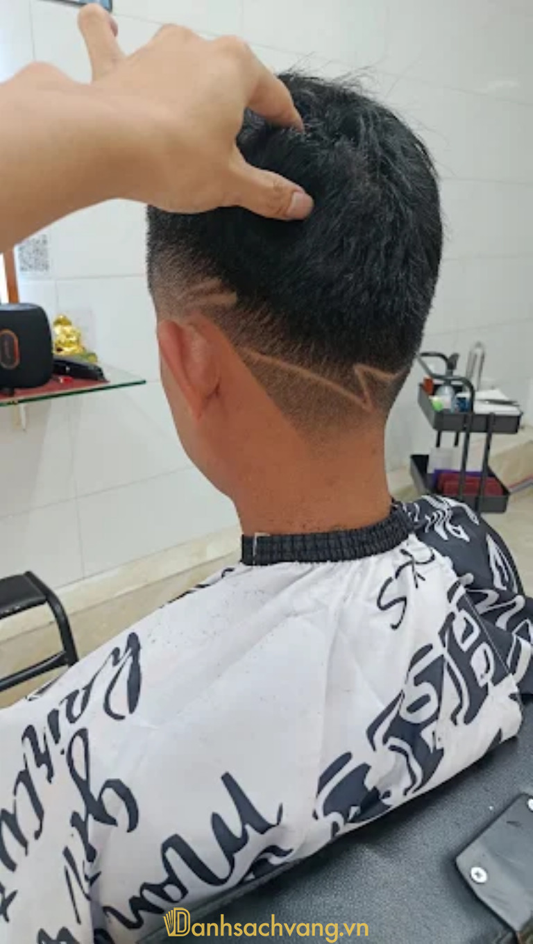 Cắt Tóc Nam 51 Bà Triệu quảng trị