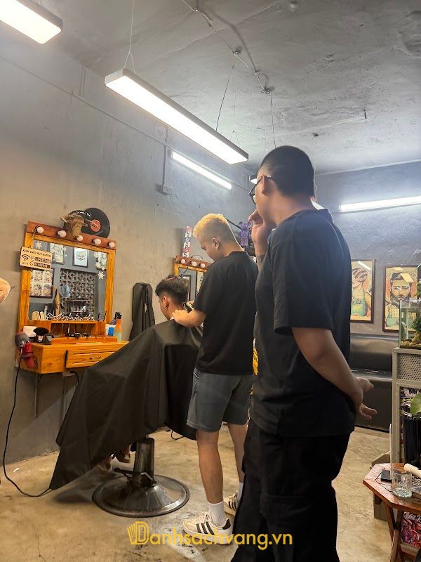 SimpleMan Barbershop - barber shop cắt tóc nam ở Thanh Hóa