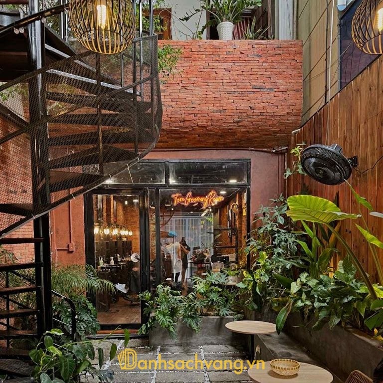 TOM.P Barbershop - 11 Nguyễn Cừ, An Khánh