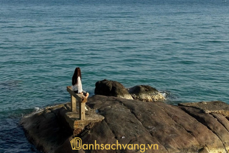 checkin bãi đá đen đà nẵng