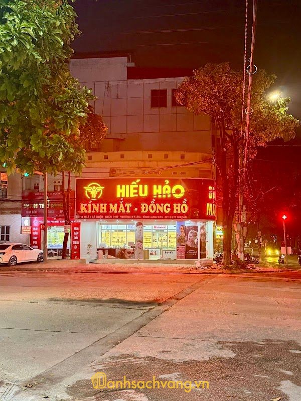 Kính Mắt Đồng Hồ Hiếu Hảo Lạng Sơn - Đường Bà Triệu, Kỳ Lừa