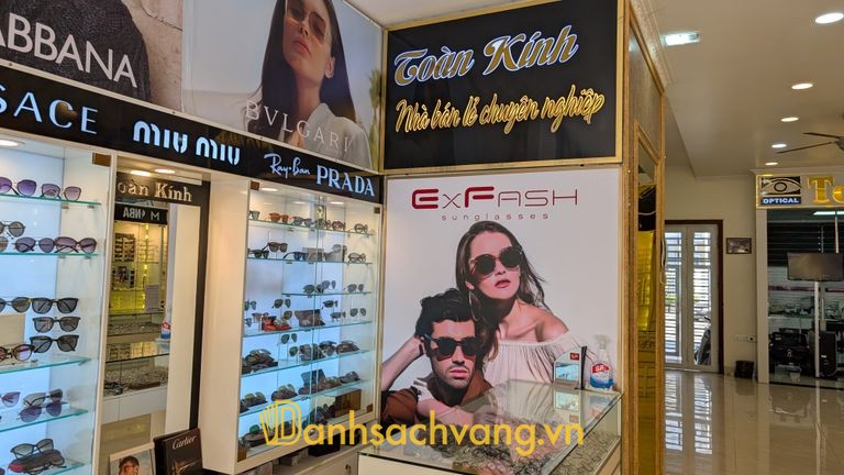 Cửa Hàng Toàn Kính - cửa hàng kính mắt tại khu đô thị Monbay Quảng Ninh