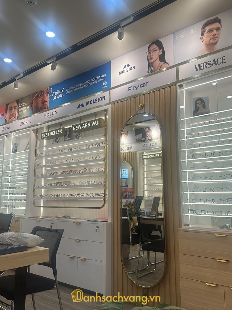 Mắt Kính Nam Quang - cửa hàng cắt kính cận tại Sư Vạn Hạnh TPHCM