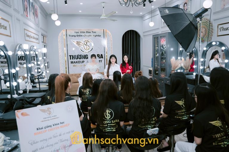THƯƠNG SARA MAKEUP ACADEMY - trang điểm dự tiệc Bắc Ninh