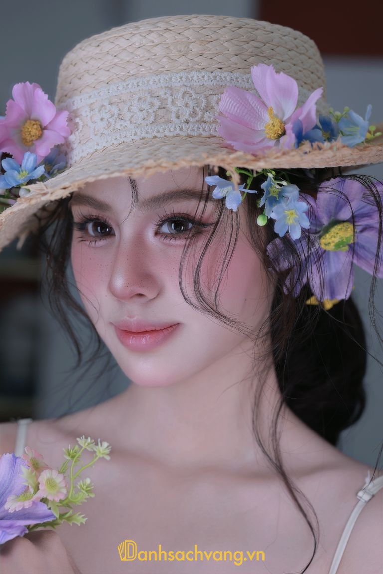 d'Yen Makeup - địa chỉ makeup dự tiệc Tây Mỗ Hà Nội