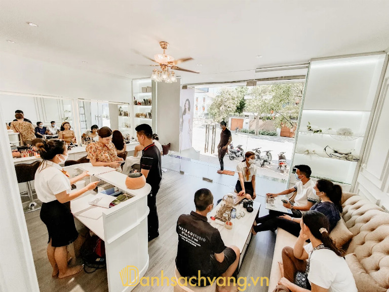 Thái Bảo Studio Wedding - địa chỉ makeup dự tiệc ở Nghệ An