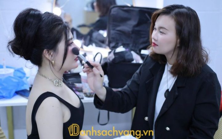 5 Địa chỉ makeup dự tiệc ở Ninh Bình chuyên nghiệp, được đánh giá cao