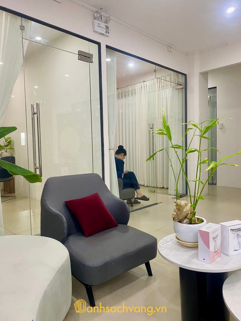 Thẩm Mỹ Viện Quốc Tế Aura Long Xuyên An Giang