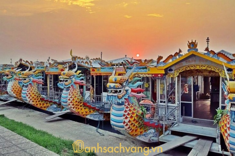Du thuyền, nghe ca Huế trên sông Hương