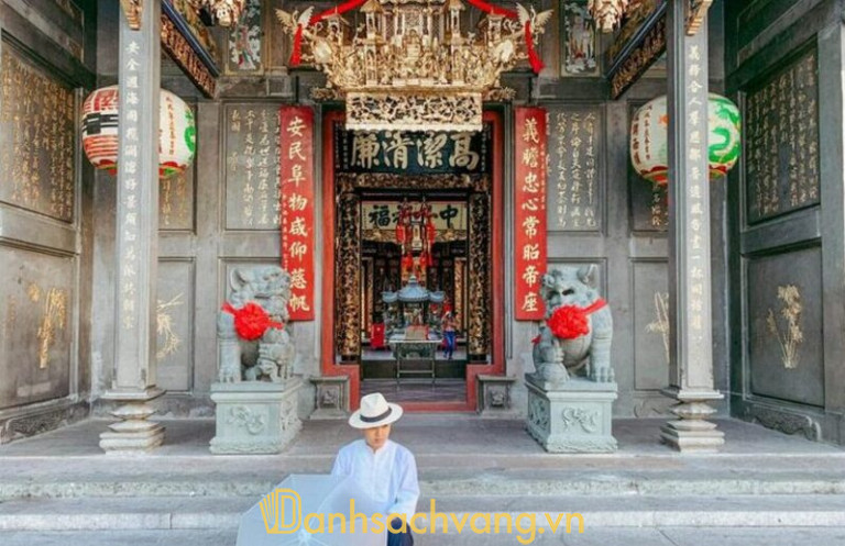Những địa điểm chụp ảnh đẹp ở Sài Gòn không thể bỏ qua Hội Quán Nghĩa An