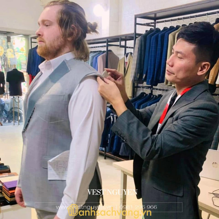 Vest Nguyễn