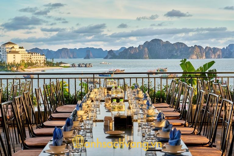 Nhà hàng Ngọc Phương Nam 1 tại Bãi Cháy Quảng Ninh