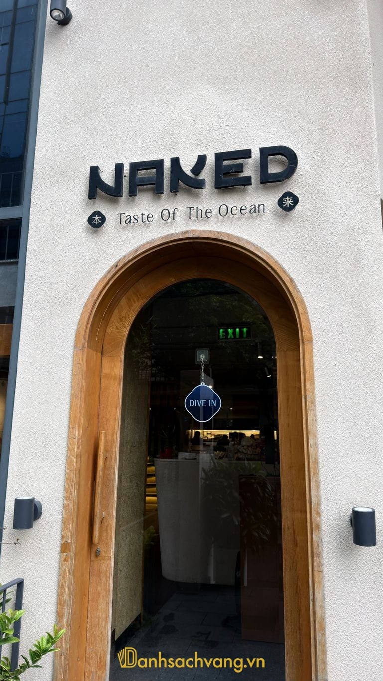 Naked Sushi - nhà hàng sushi phong cách Nhật hiện đại tại TPHCM