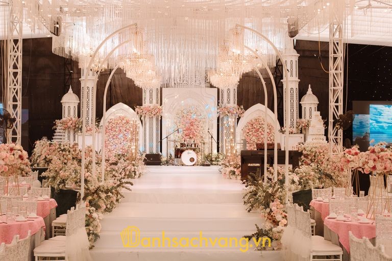 Garnet Center - không gian tổ chức tiệc cưới tại Nha Trang Khánh Hòa